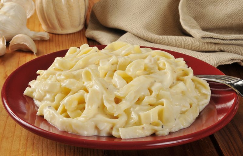 Pasta con Salsa Alfredo
