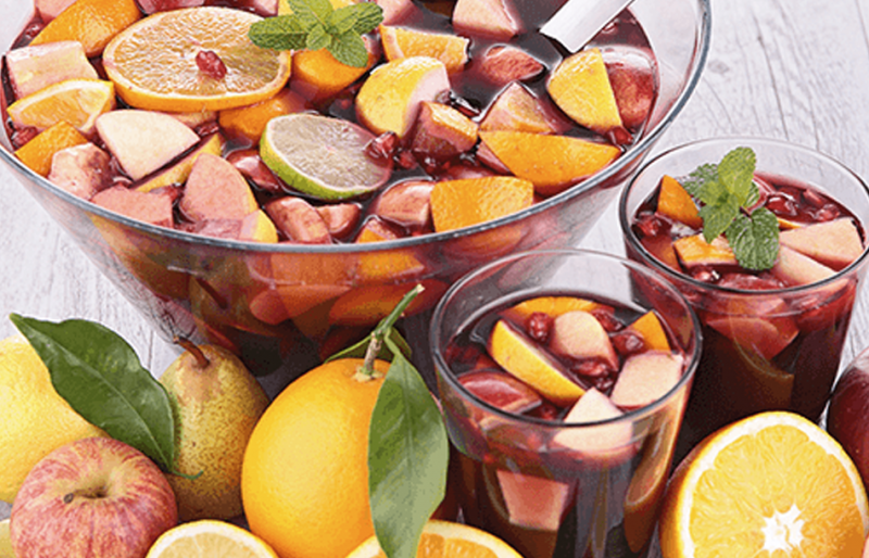 Bebida Tropical con Frutas Frescas